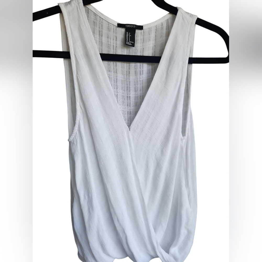 Forever 21 Women's White V-Neckline Draped Wrap Effect Top/Blouse Size S
